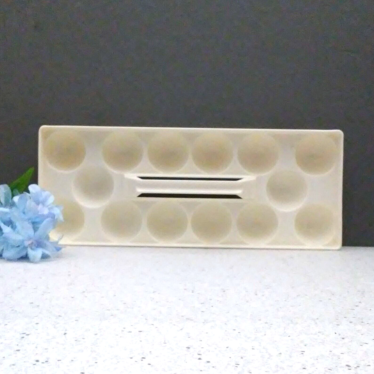 Egg 14 Holder Carrier Tray Plastic Refrigerator Handle Craft Beads Paint Vintage