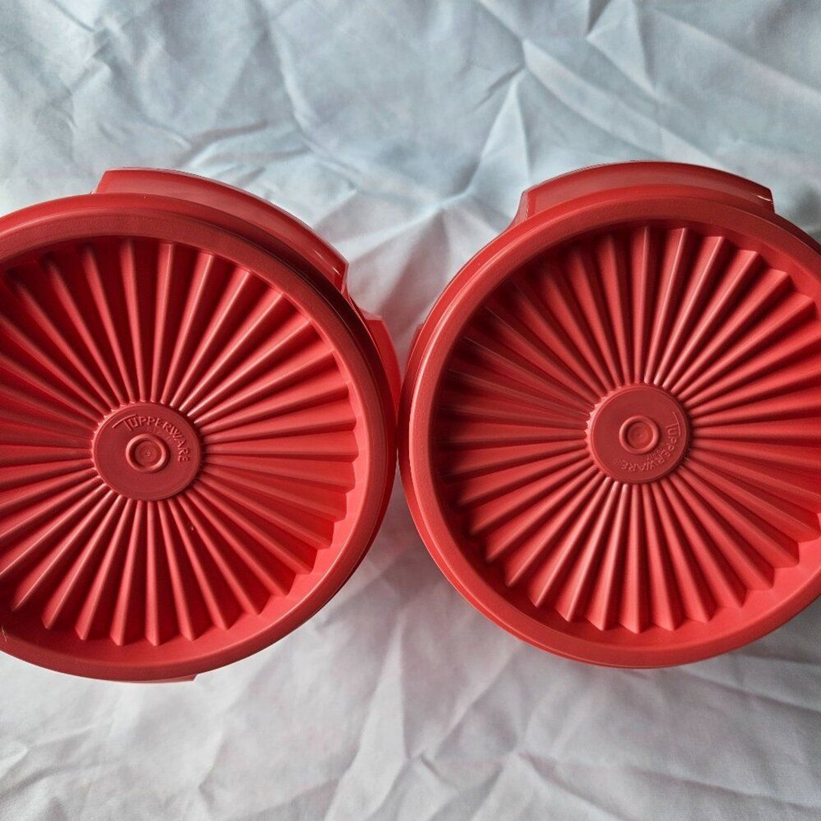 Tupperware Servalier Bowls 10 oz. Set of 4 in Watermelon color