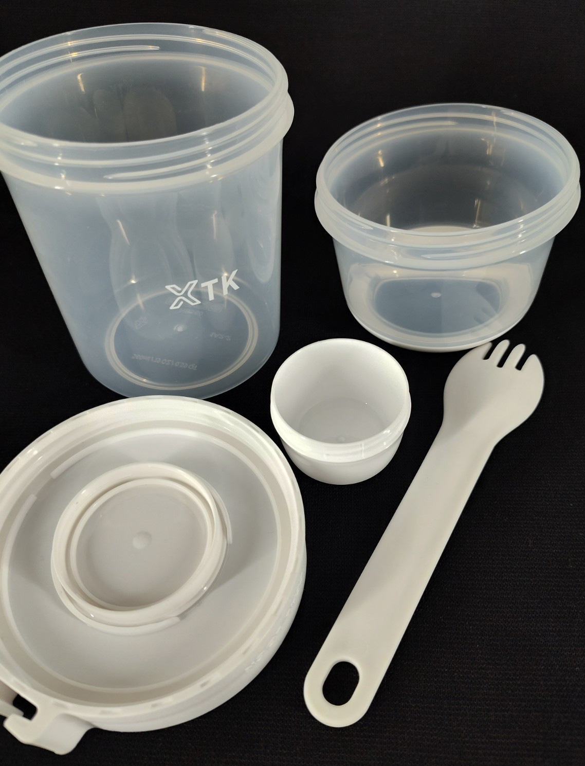 XTK Salad Oatmeal Breakfast 3 Compartments & Fork Container ST41