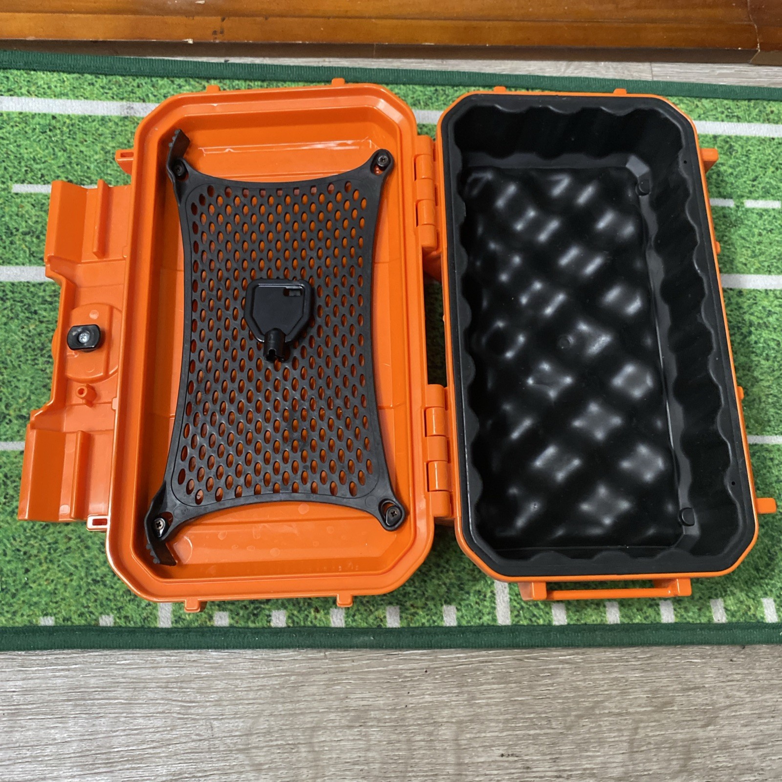 Evergreen Personal Locking Storage Container With Key