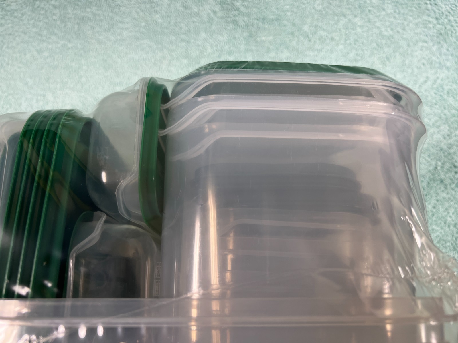 17 Piece Plastic Food Container Set (Transparent) NEW