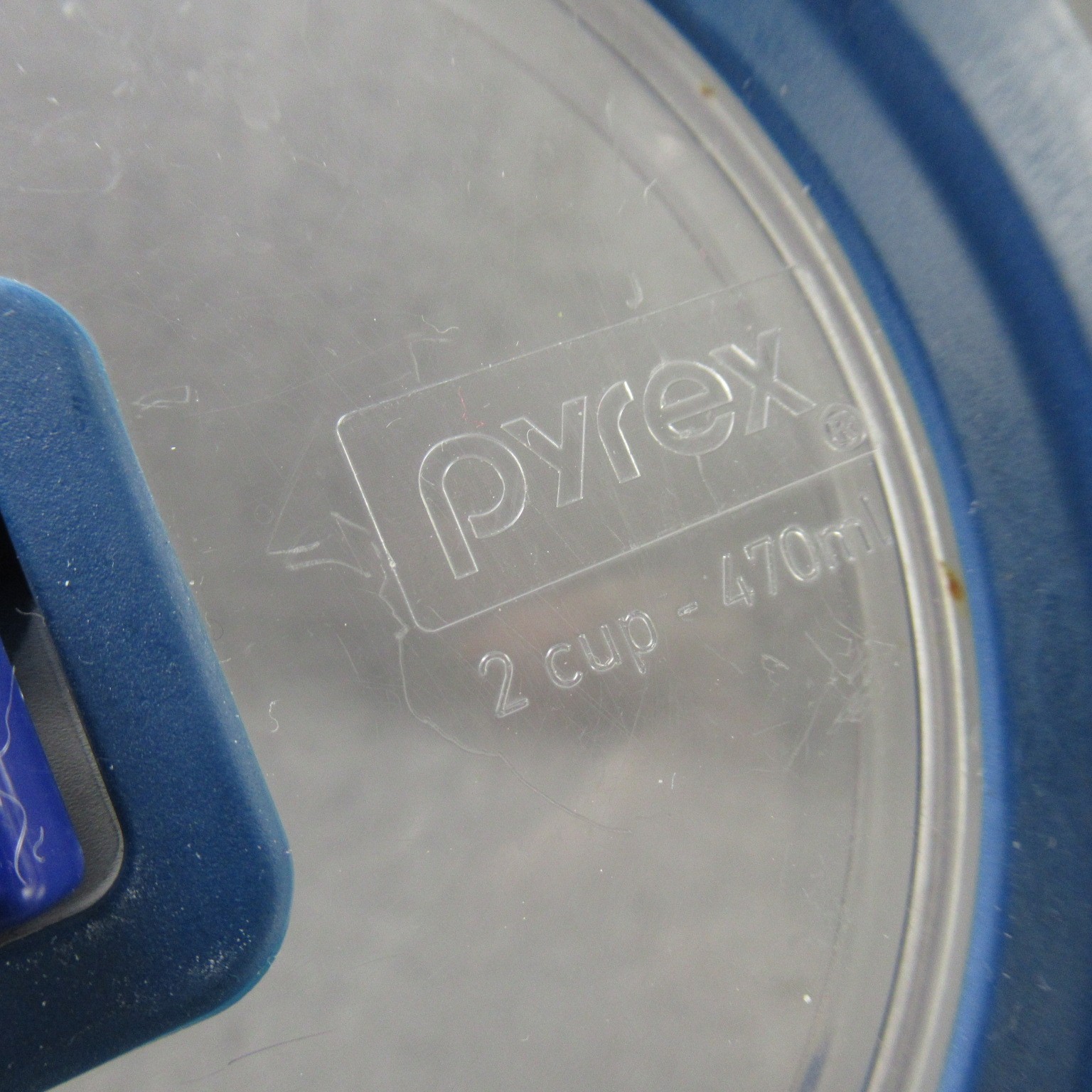 Pyrex 7200 Glass Bowls Vented Blue Lids 2 Cup Storage Lot of 2