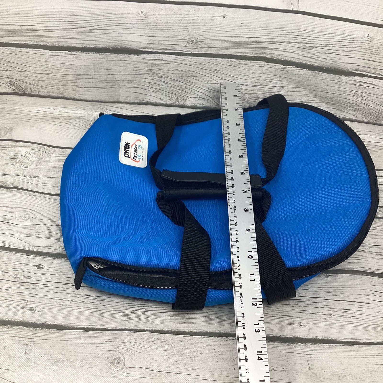 Pyrex Portables The Way To Go Round Insulated Blue Carrier Carrying Case