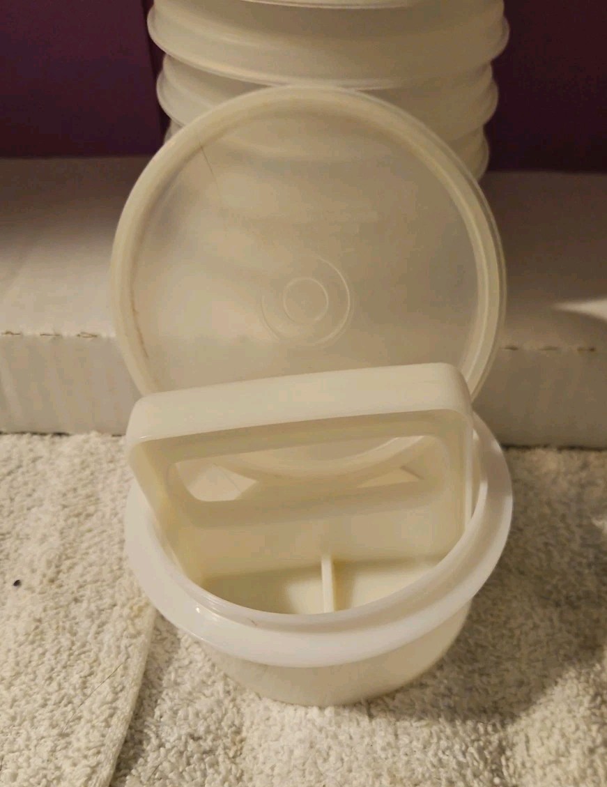 Vintage TUPPERWARE Burger Press Shape Ring 13 BURGER KEEPERS & Seal 884 883 882