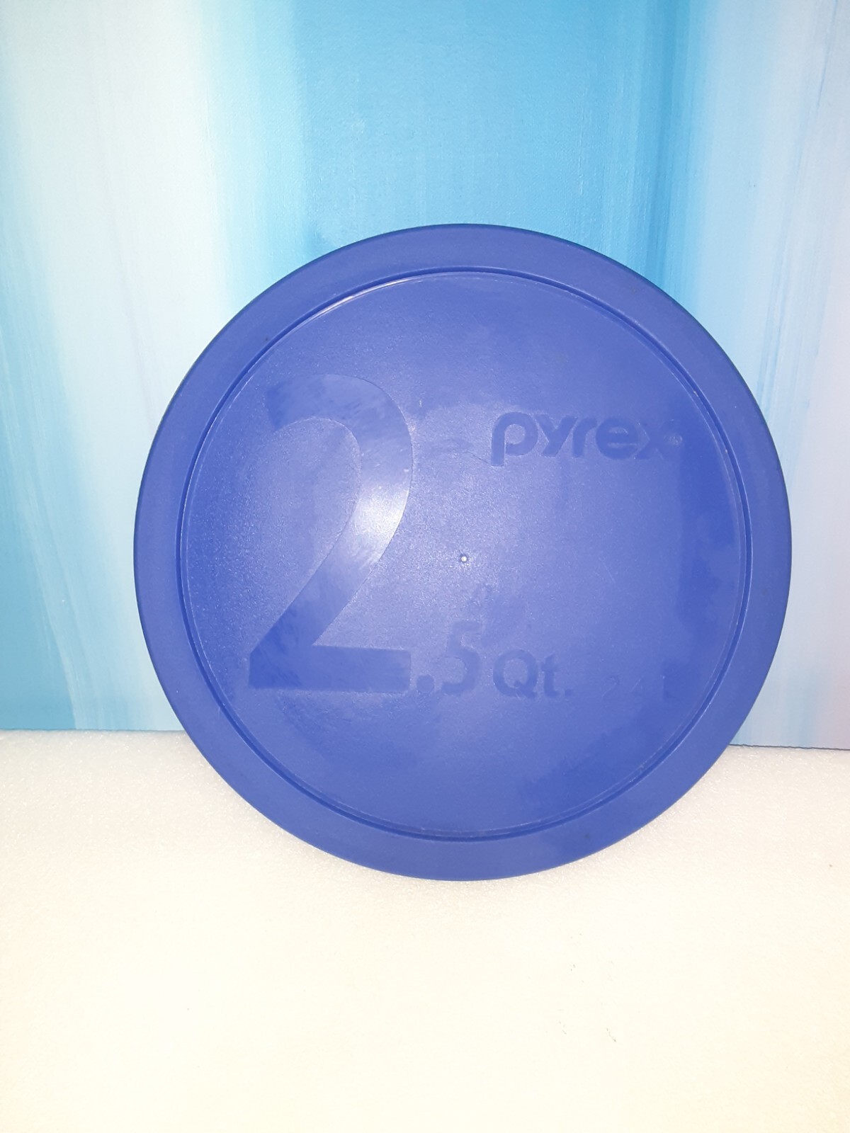 Pyrex 325-PC 2.5Qt Blue & 326-PC 4Qt Red Mixing Bowl Lids