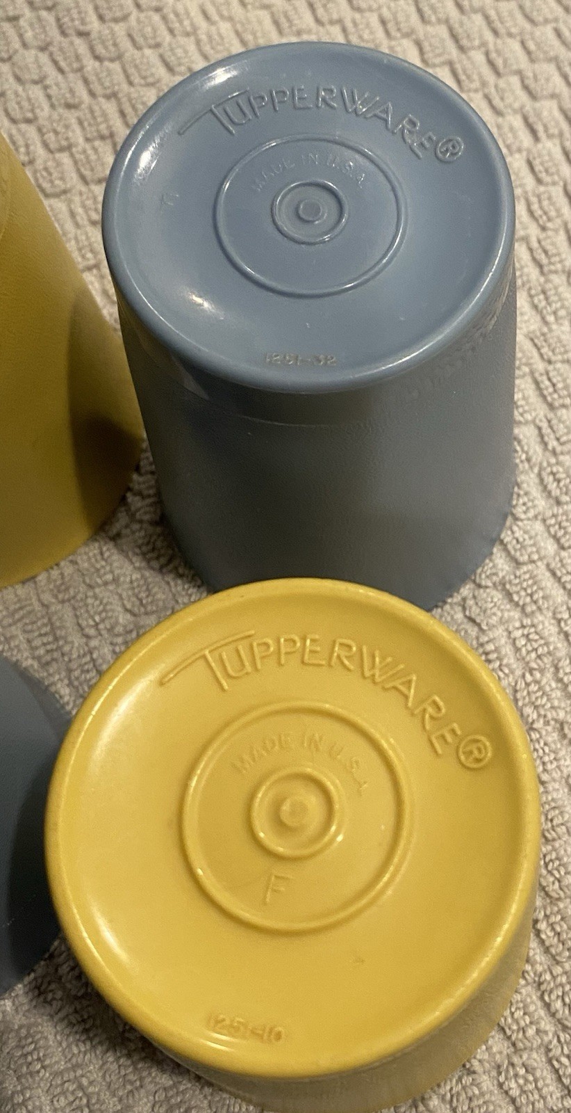 Tupperware 6 oz Kids Juice Cups Muted Colors Set 4 Plastic Tumbler NH3-1157