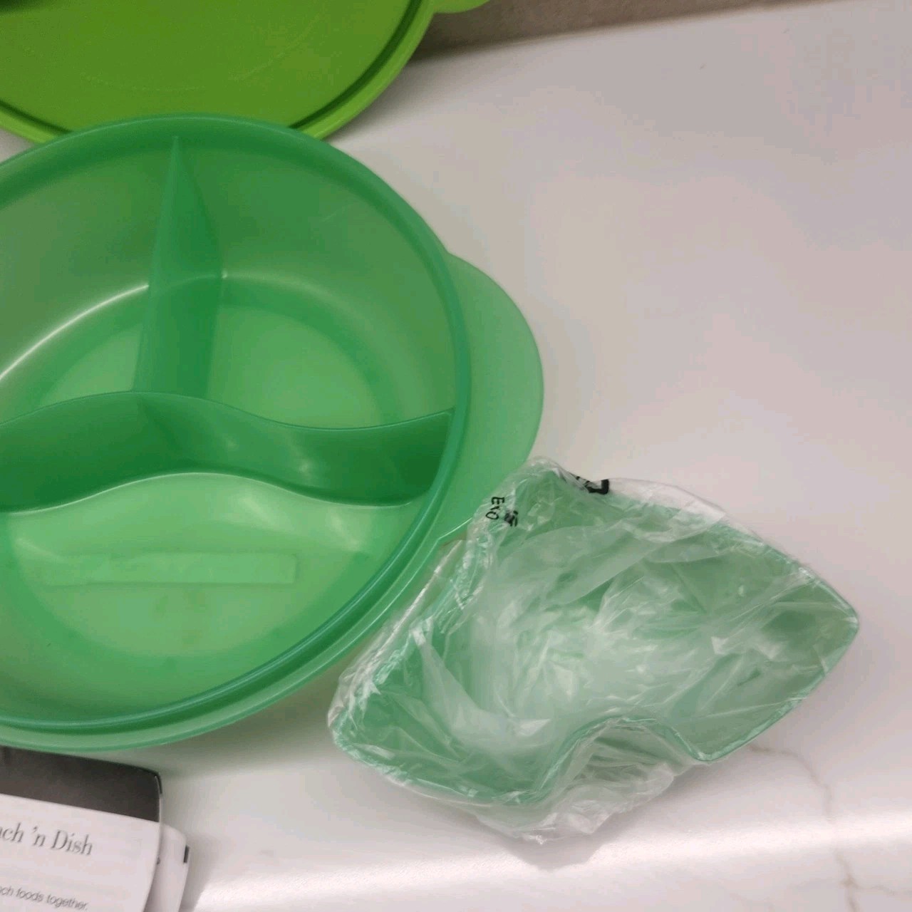 Tupperware CrystalWave Lunch N Dish with cold Cup Green New