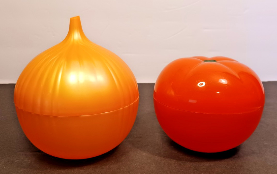 2009 Hutzler Tomato Saver NEW and 2011 Hutzler Onion Keeper Pre-Owned SET OF TWO
