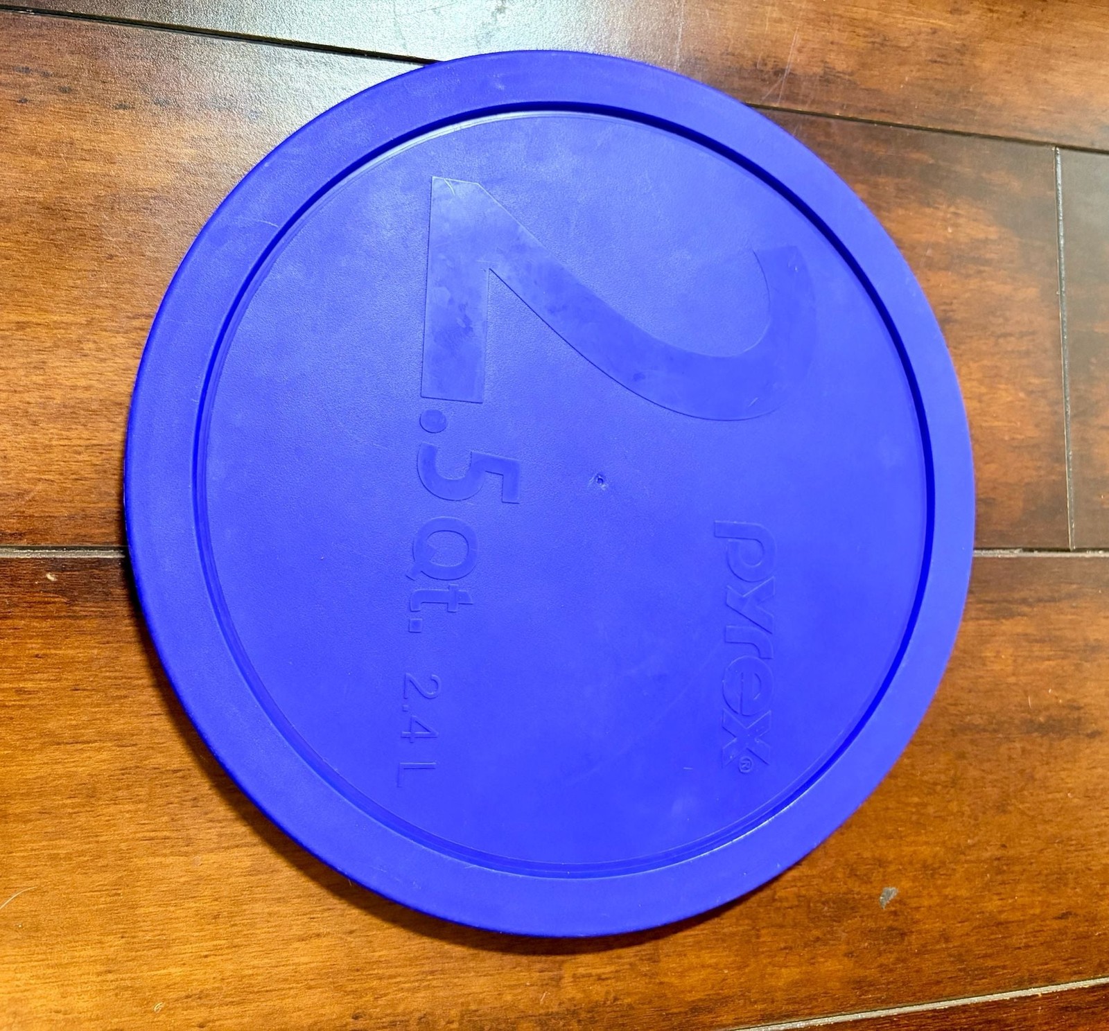 Pyrex 325-PC 2.5-Quart Blue Round Replacement Plastic Storage Lid