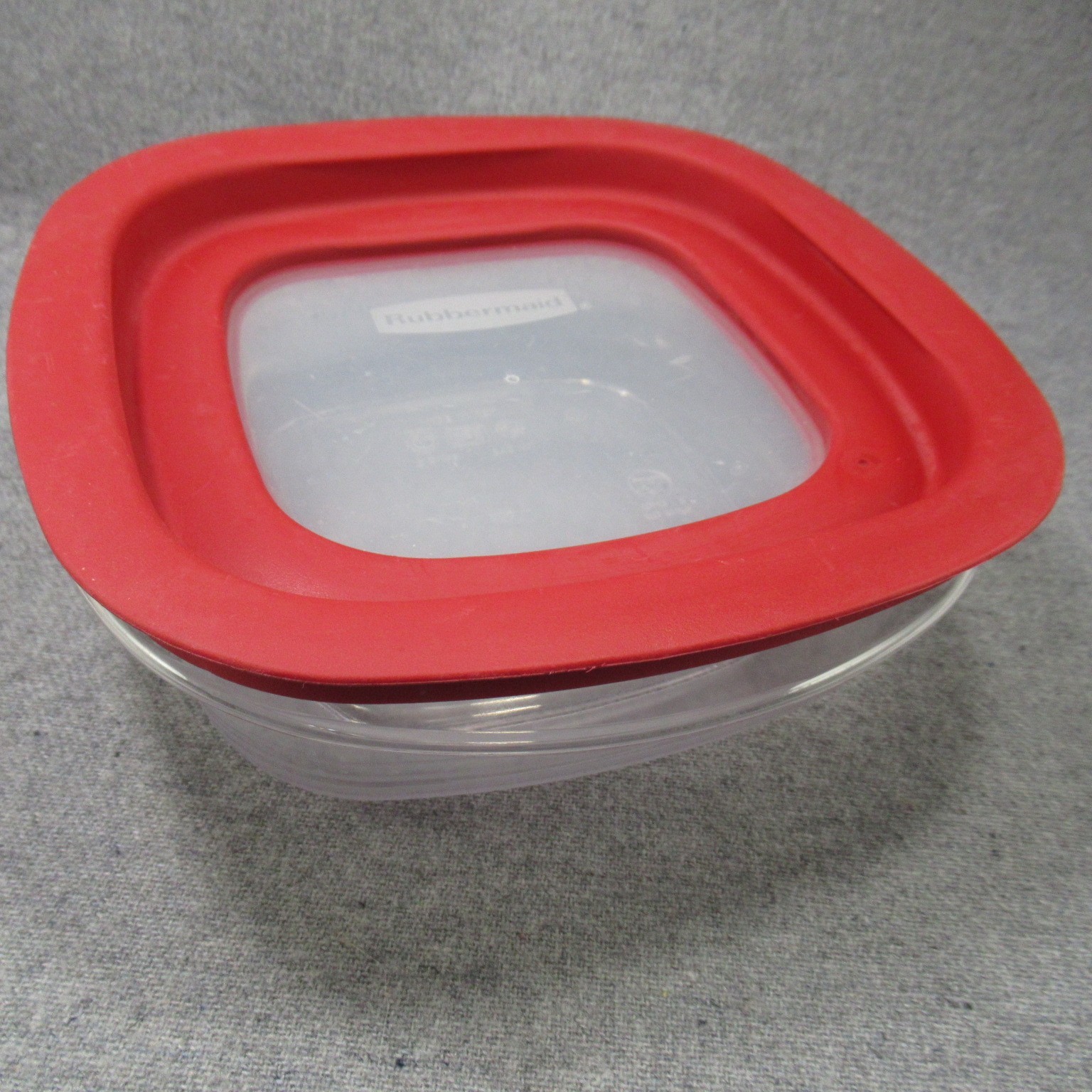 3 Rubbermaid Premier Storage Square Container 3, 2, 1.25 C Stripes Red Lids Lot