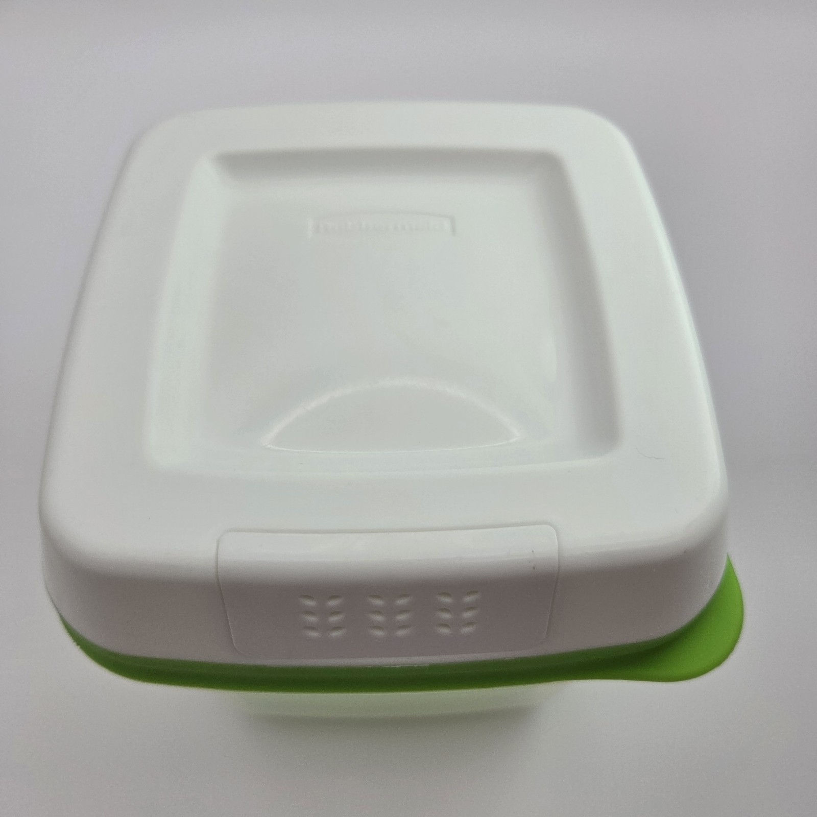 Rubbermaid FreshWorks Containers Produce Saver Vented Lids 6.3 Cups Set Of 2