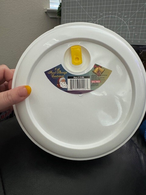 Regent White 3Qt. Food Storage Container With Lid Party Supply New!!!!