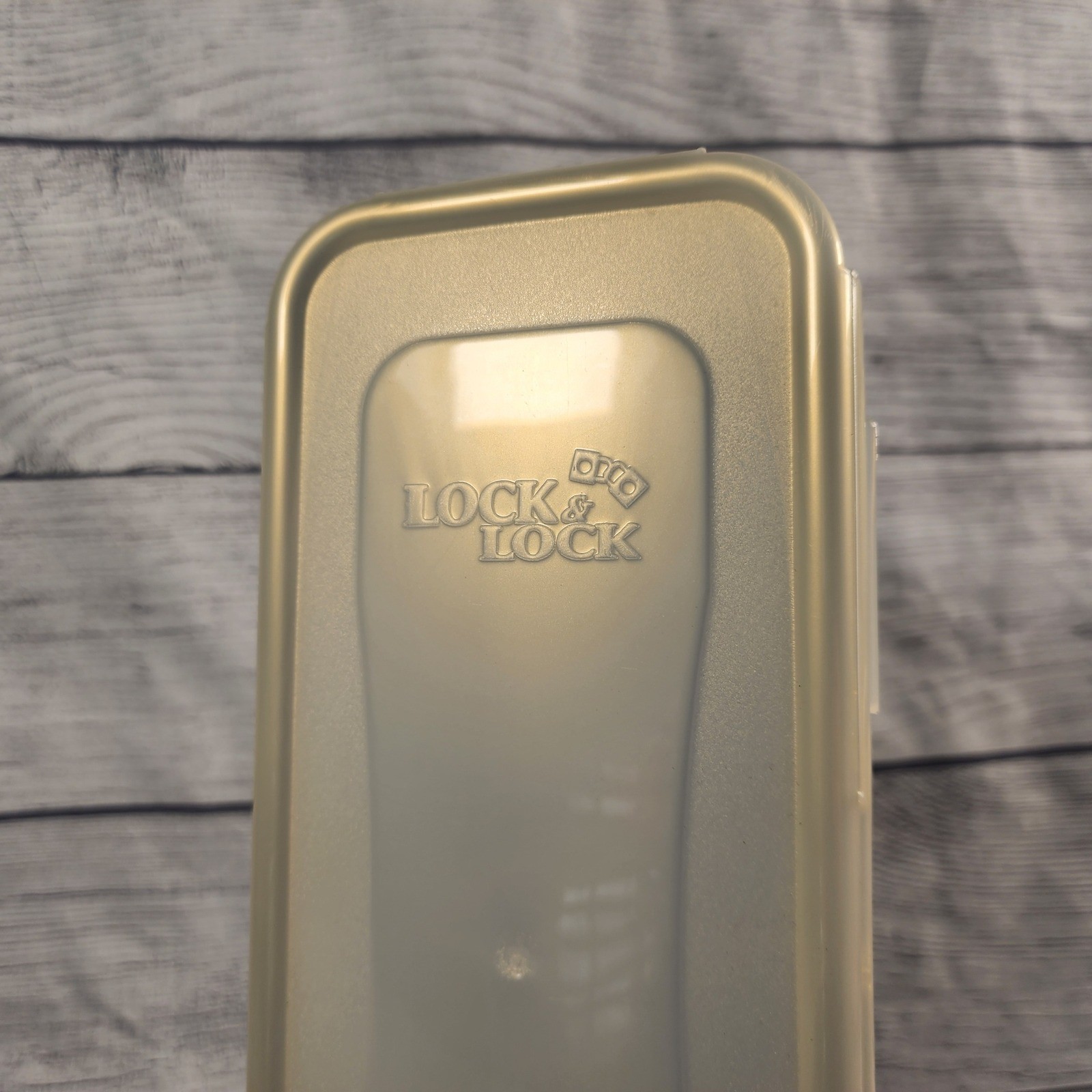 LocknLock 2L 67oz Rectangular Food Storage Container Clear HPL844 Airtight Lid