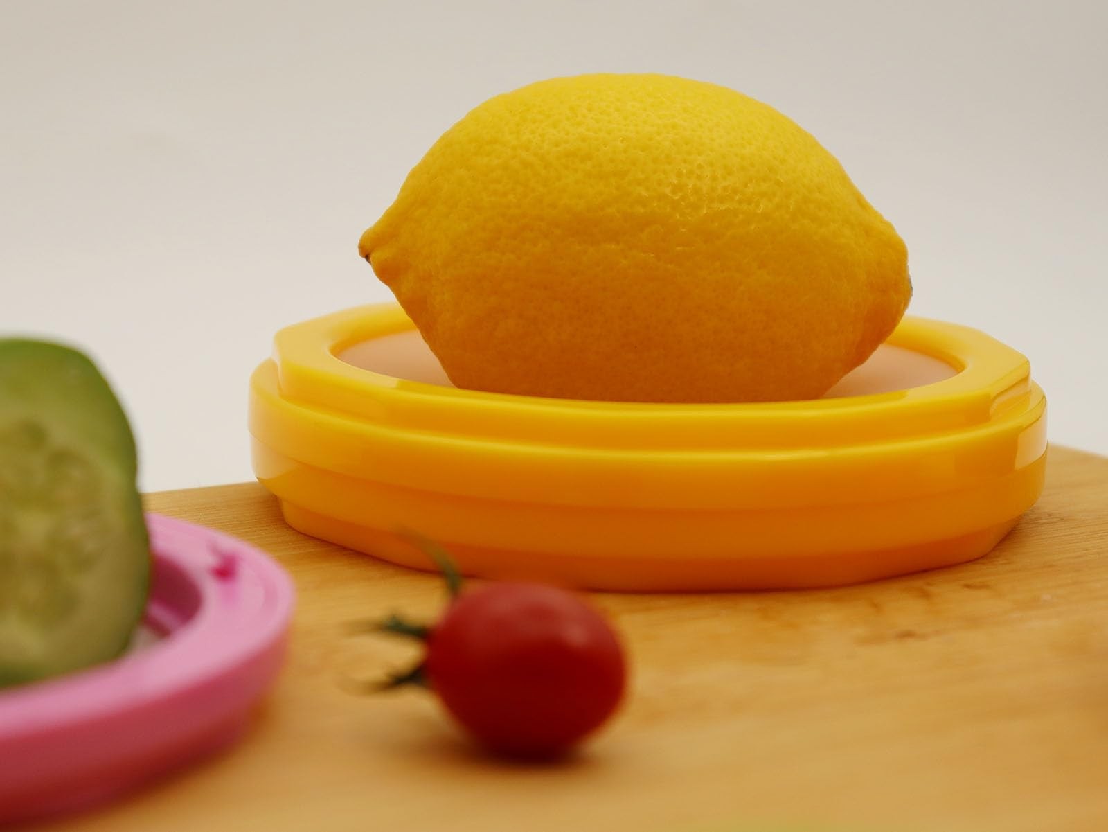 Silicone Fruit Storage Saver Set 4 Onion Avocado Tomato Garlic Fridge Containers