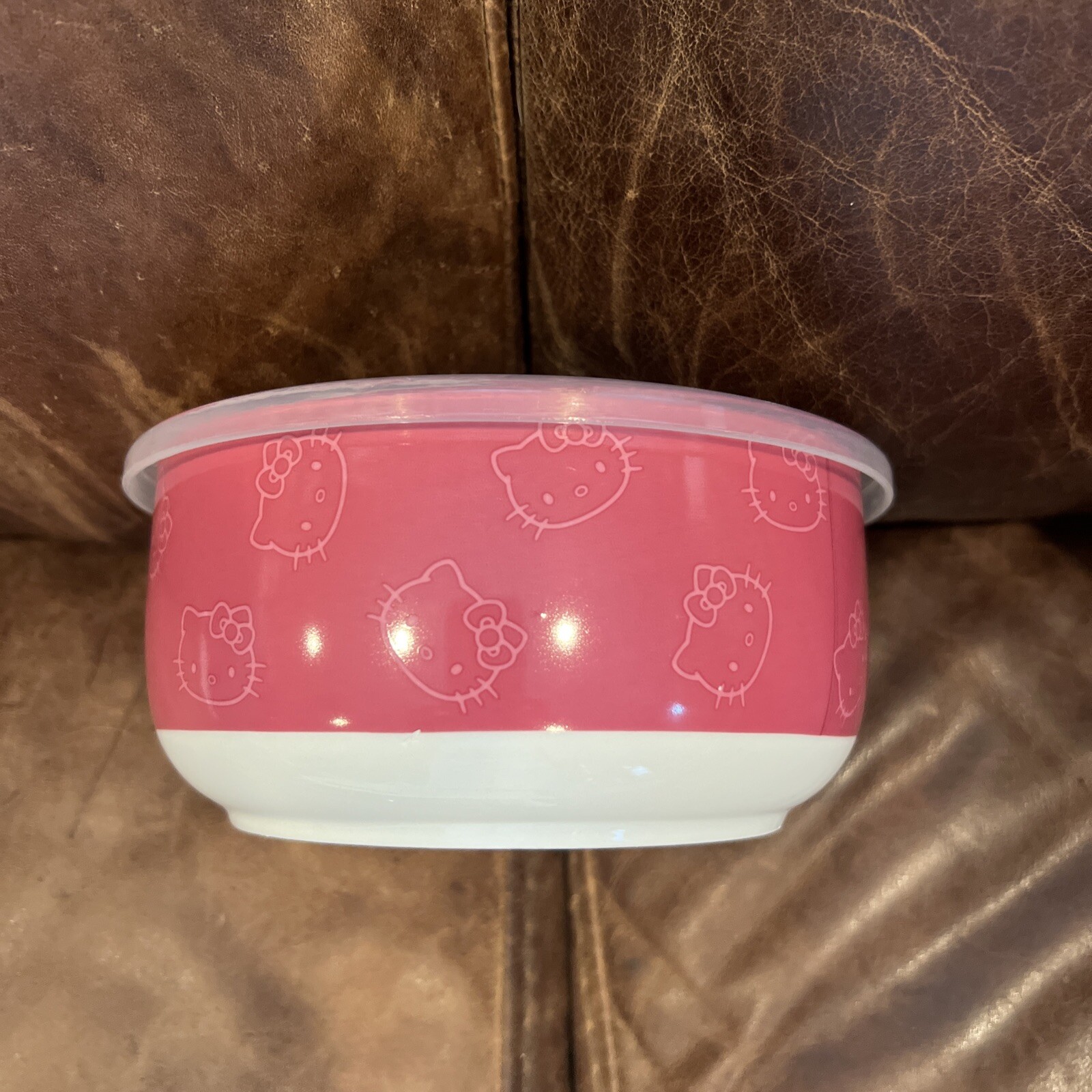Hello Kitty Covered Storage Bowl With Vent Lid Strawberries