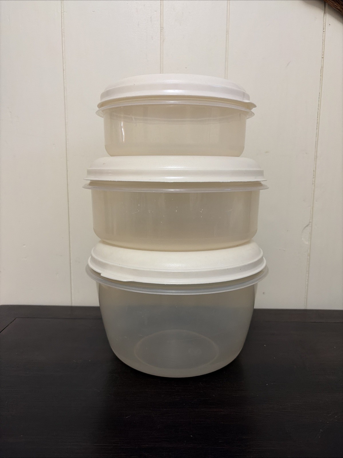 Vtg Large Rubbermaid Servin Saver Storage Container Round Set Of 3 Almond Lid