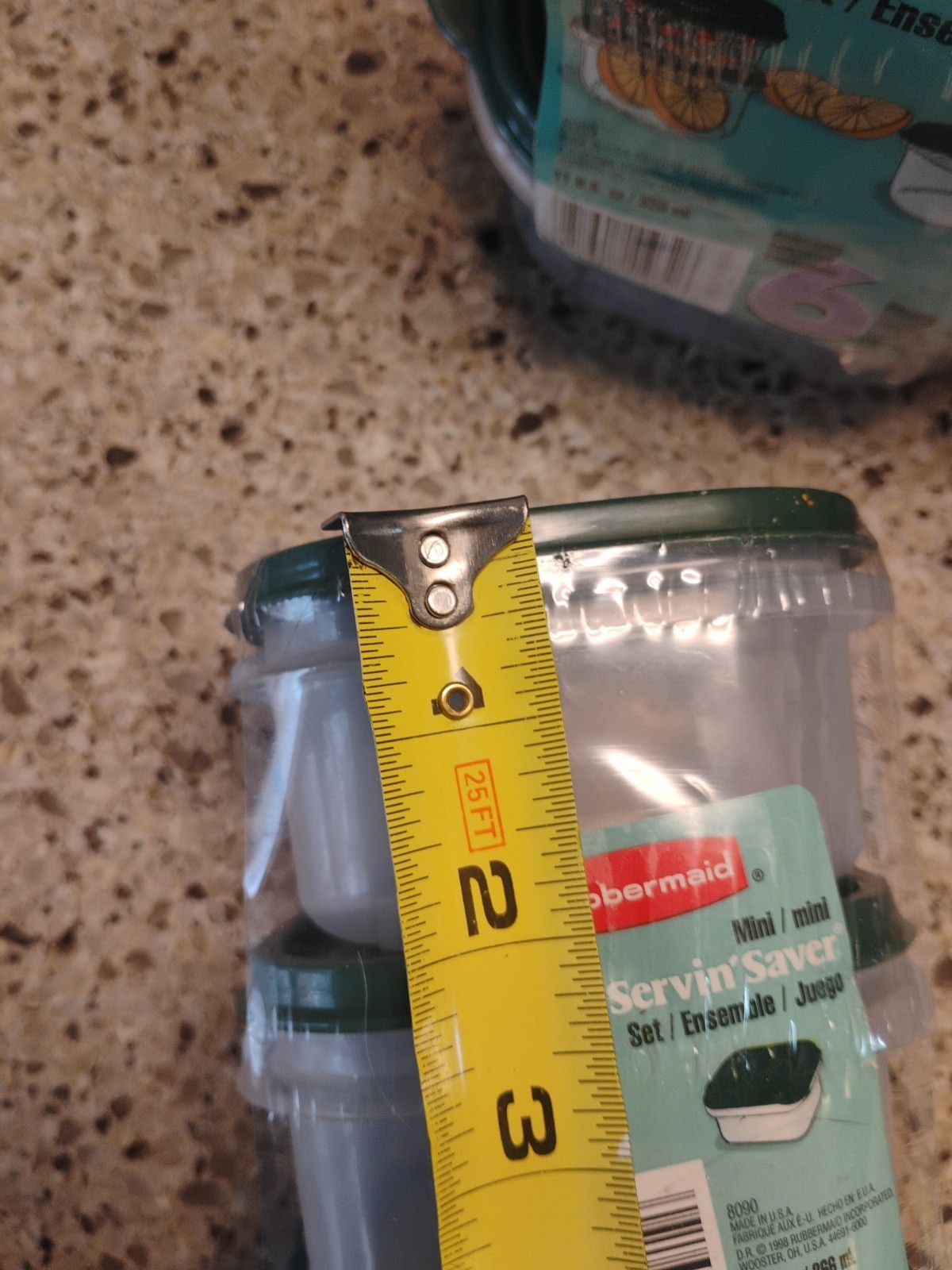 Rubbermaid Green Storage Containers 12 #4 9 oz Square 12, 11 oz Oval NOS