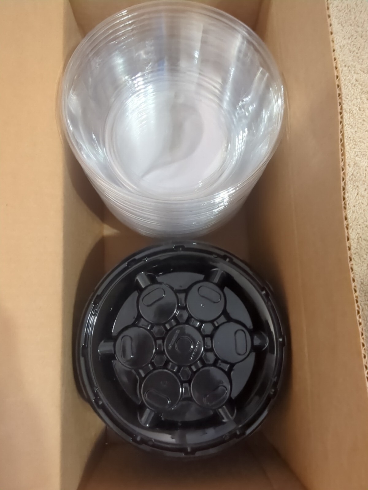Pactiv cupcake containers Round Meal Prep, holds 7 cupcakes with lids 25 count