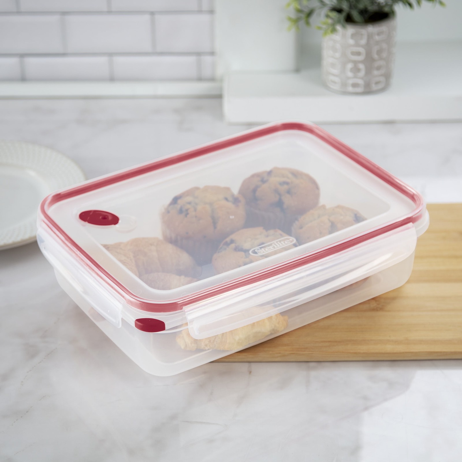 Ultra•Seal™ 16.0 Cup Rectangle Latching Food Storage Container Airtight
