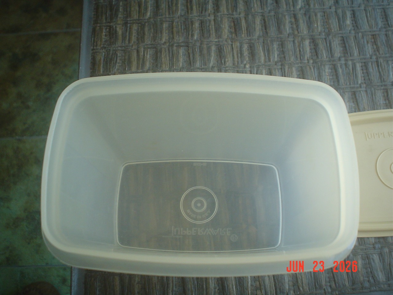 VINTAGE TUPPERWARE 5x4x3 IN. CONTAINER WITH LID – 1243 & 1244 – GREAT SHAPE