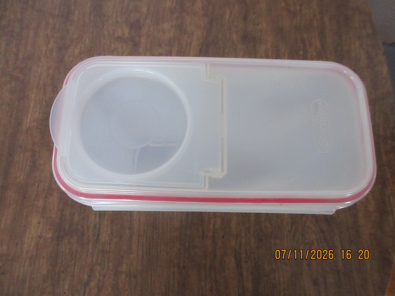 Sterilite 16 c. / 4 quart cereal container Ultra seal–2 available