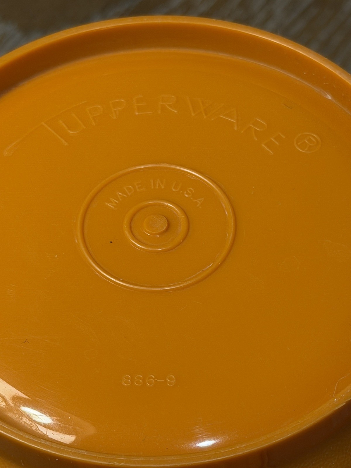 Vintage TUPPERWARE 20 oz SERVALIER Bowls #886 & Instant Seals #812 Set of (3)