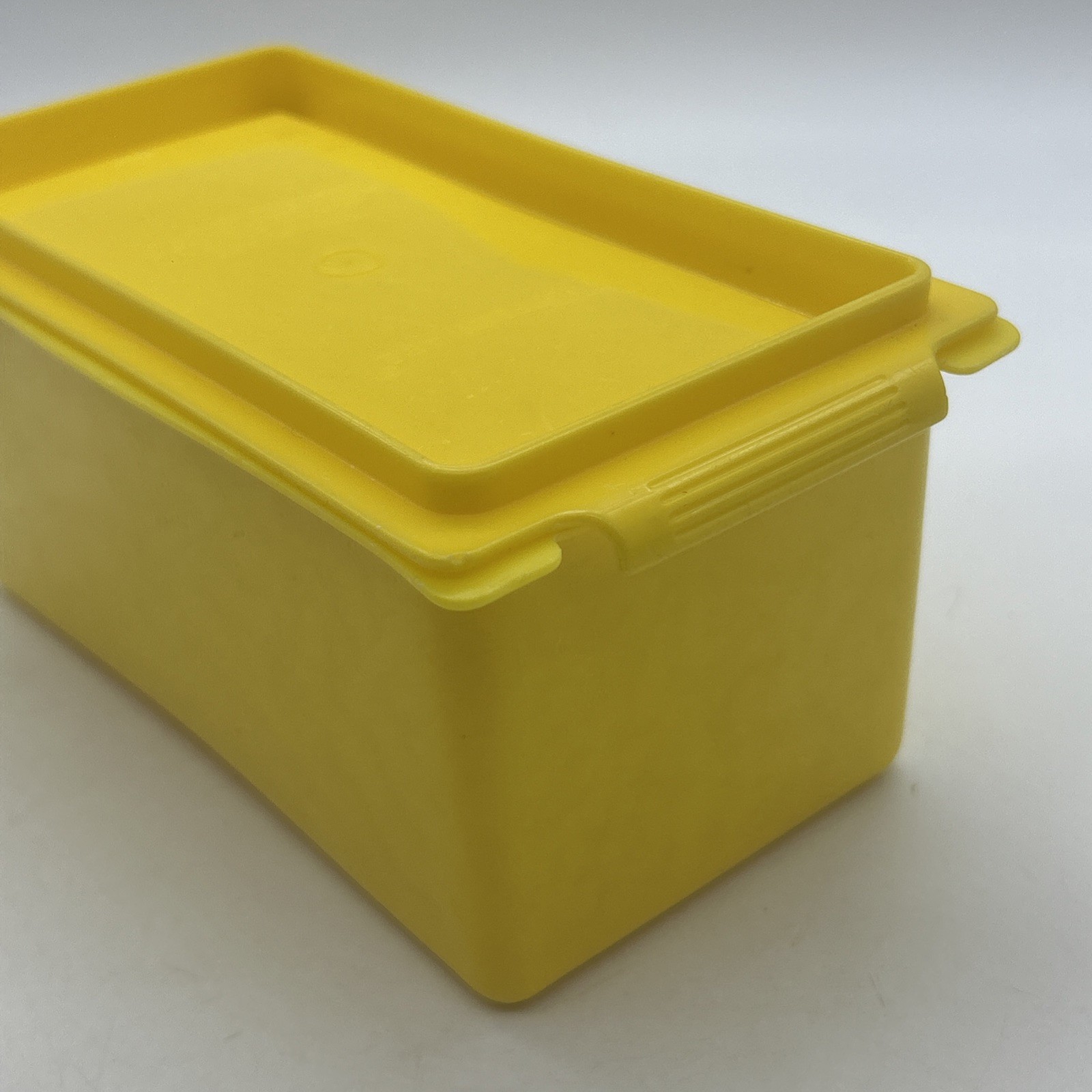 Tupperware Retro Butter Dish Yellow Australia Snap Lid Vintage