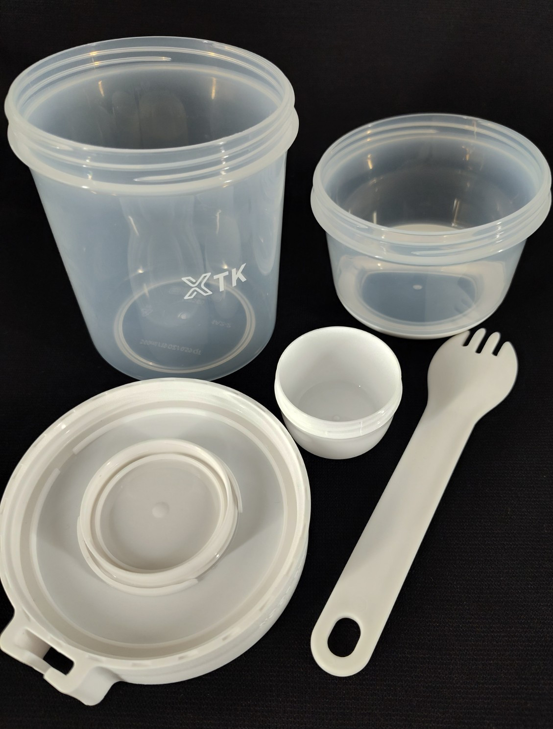 XTK Salad Oatmeal Breakfast 3 Compartments & Fork Container ST41