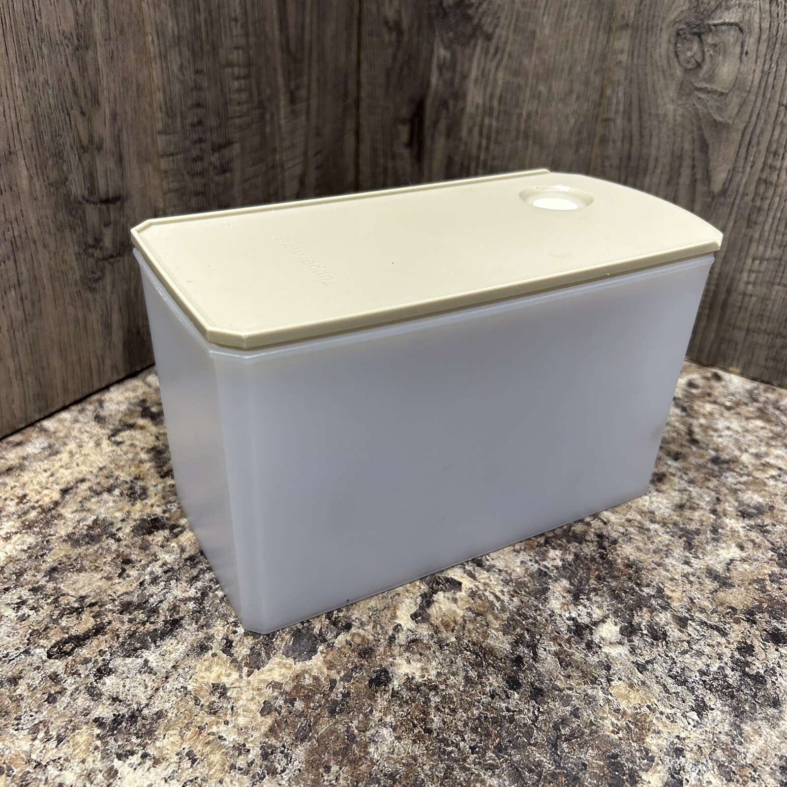 5195A-6 Tupperware shelf smart food storage rectangle brown clear 7x4x3.5″