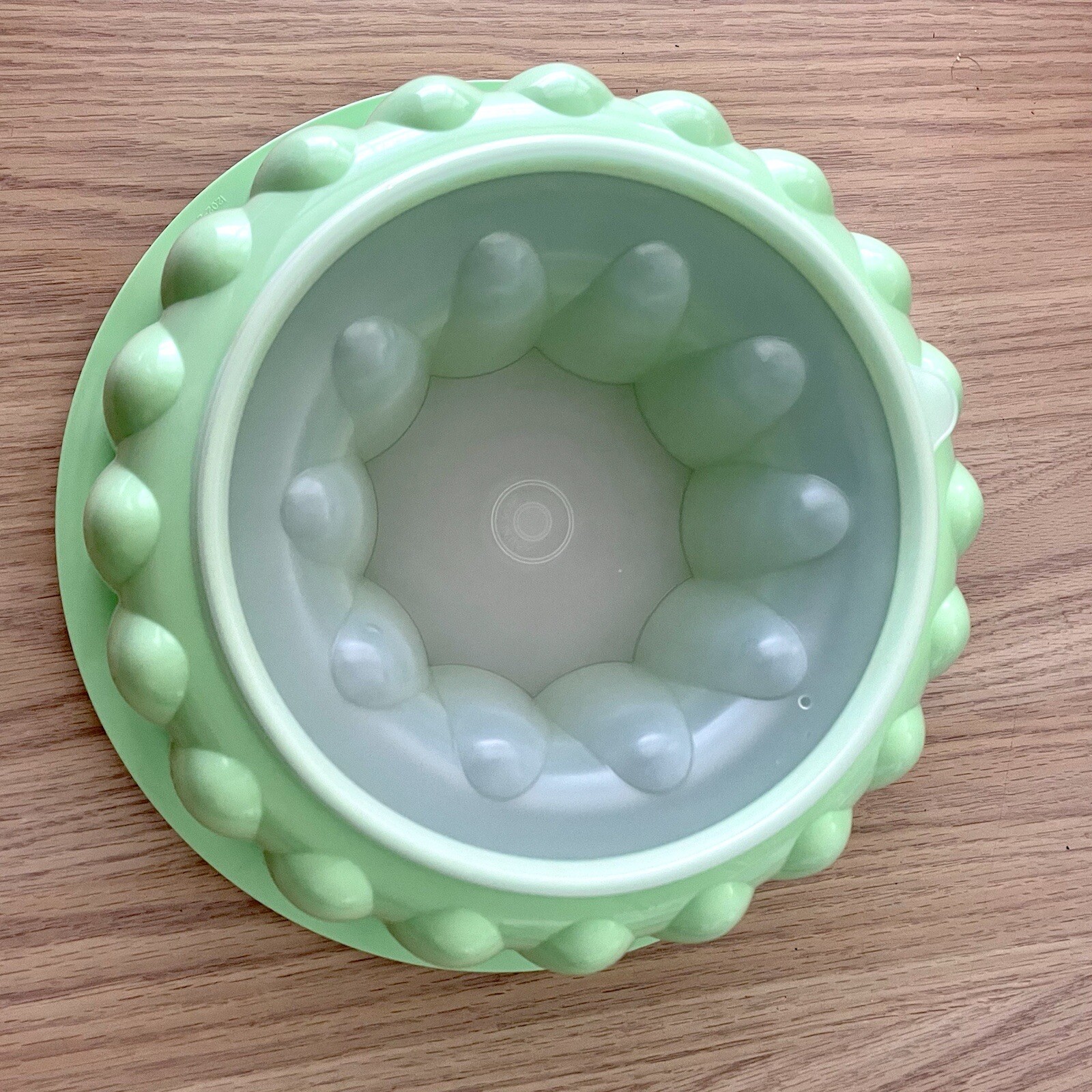 Tupperware Jello Mold Item #1202.2 3 Piece Mint Green Jello Mold Set