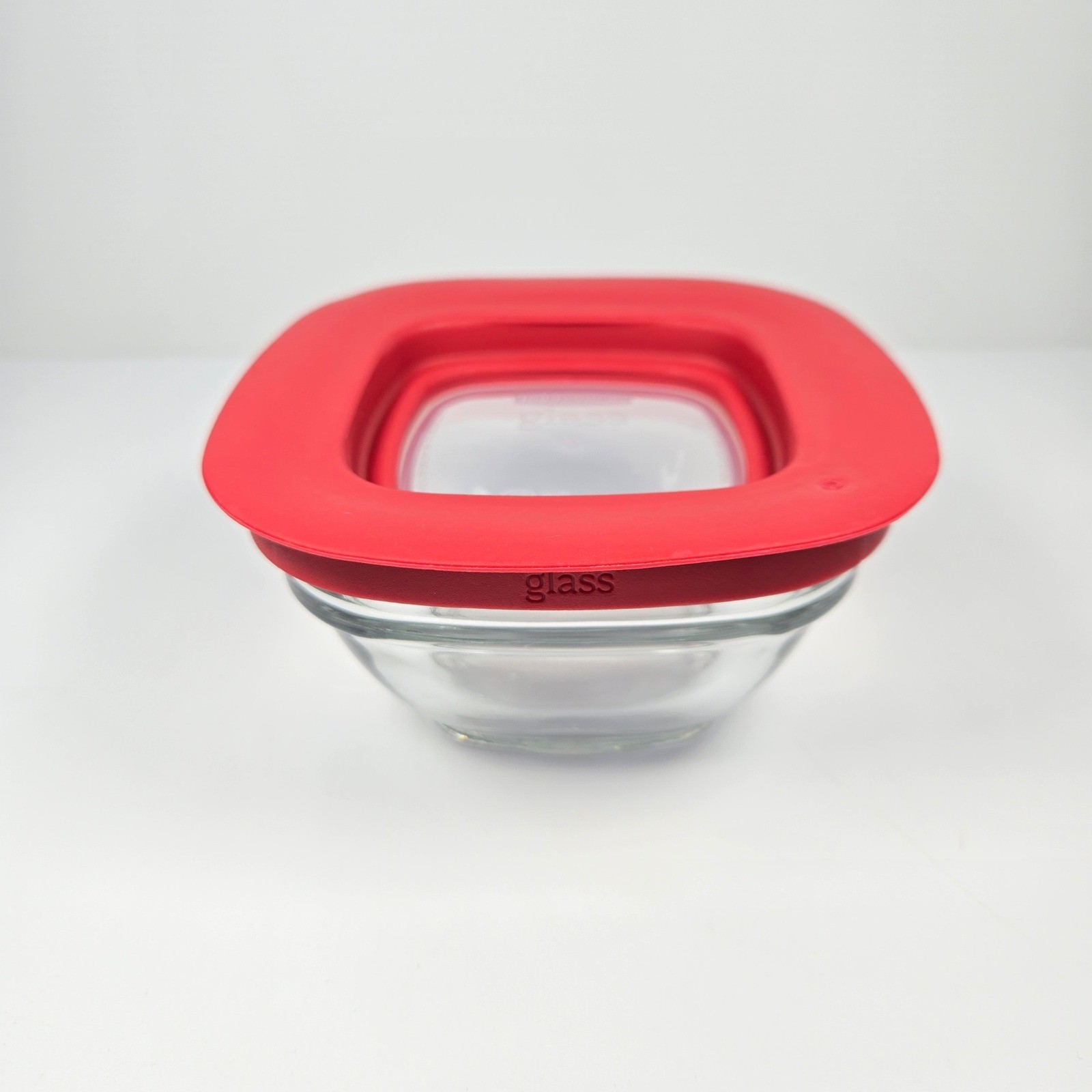 Rubbermaid Easy Find Lids Glass Food Storage Red 8 pc 1 cup, 1.5 cup, 2.5 cup