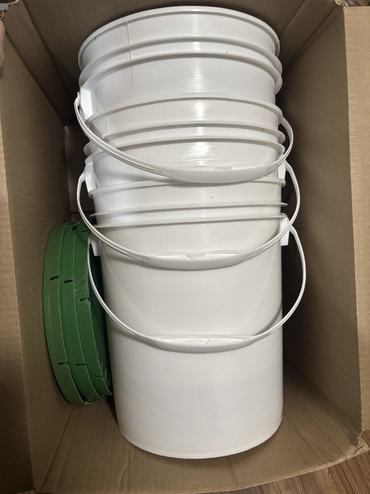 5 Gallon Plastic Pail With Lid (1 Pack)