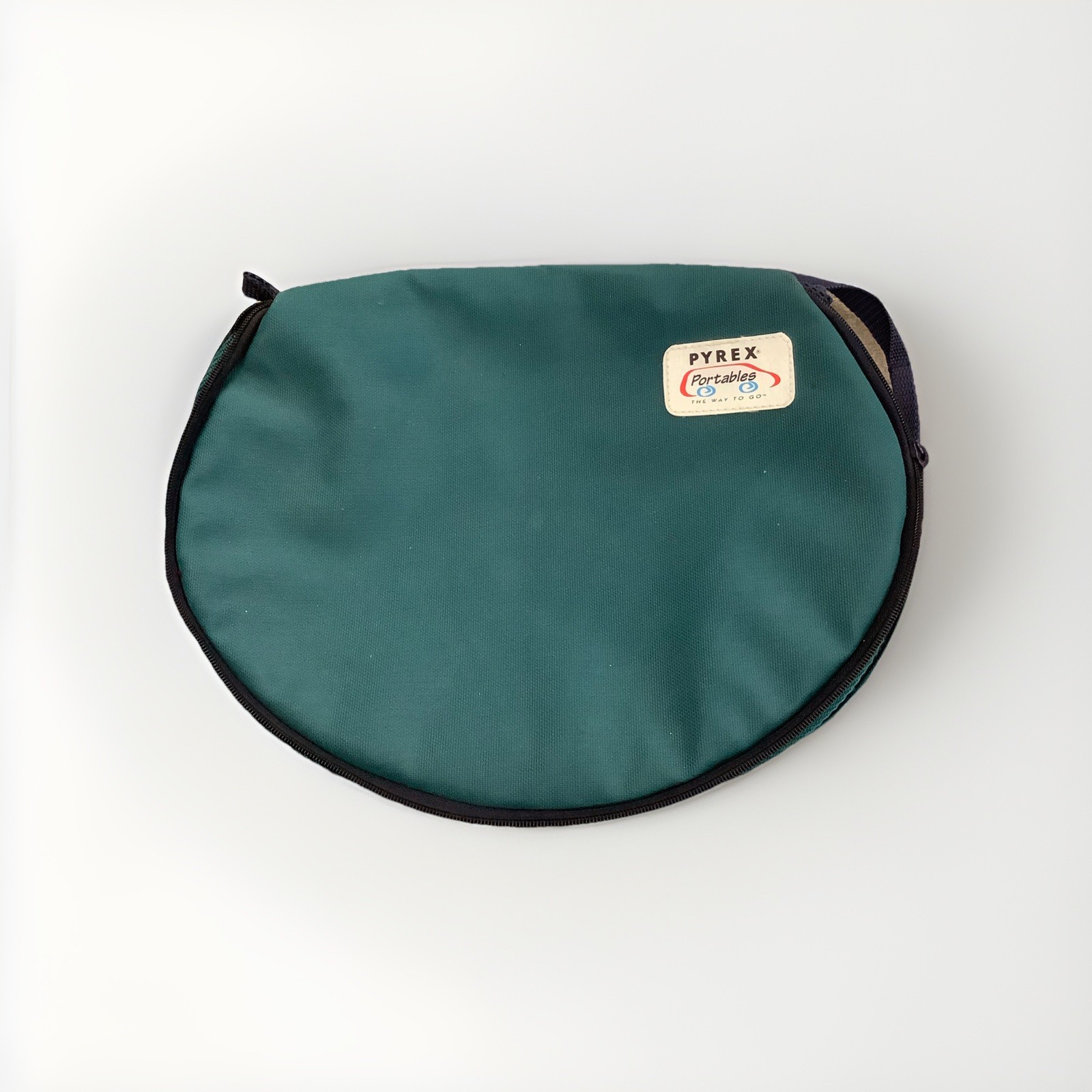 Pyrex Portables Way to Go 4.5 Qt Green Insulated Carry Bag Hot And Cold Bag Case