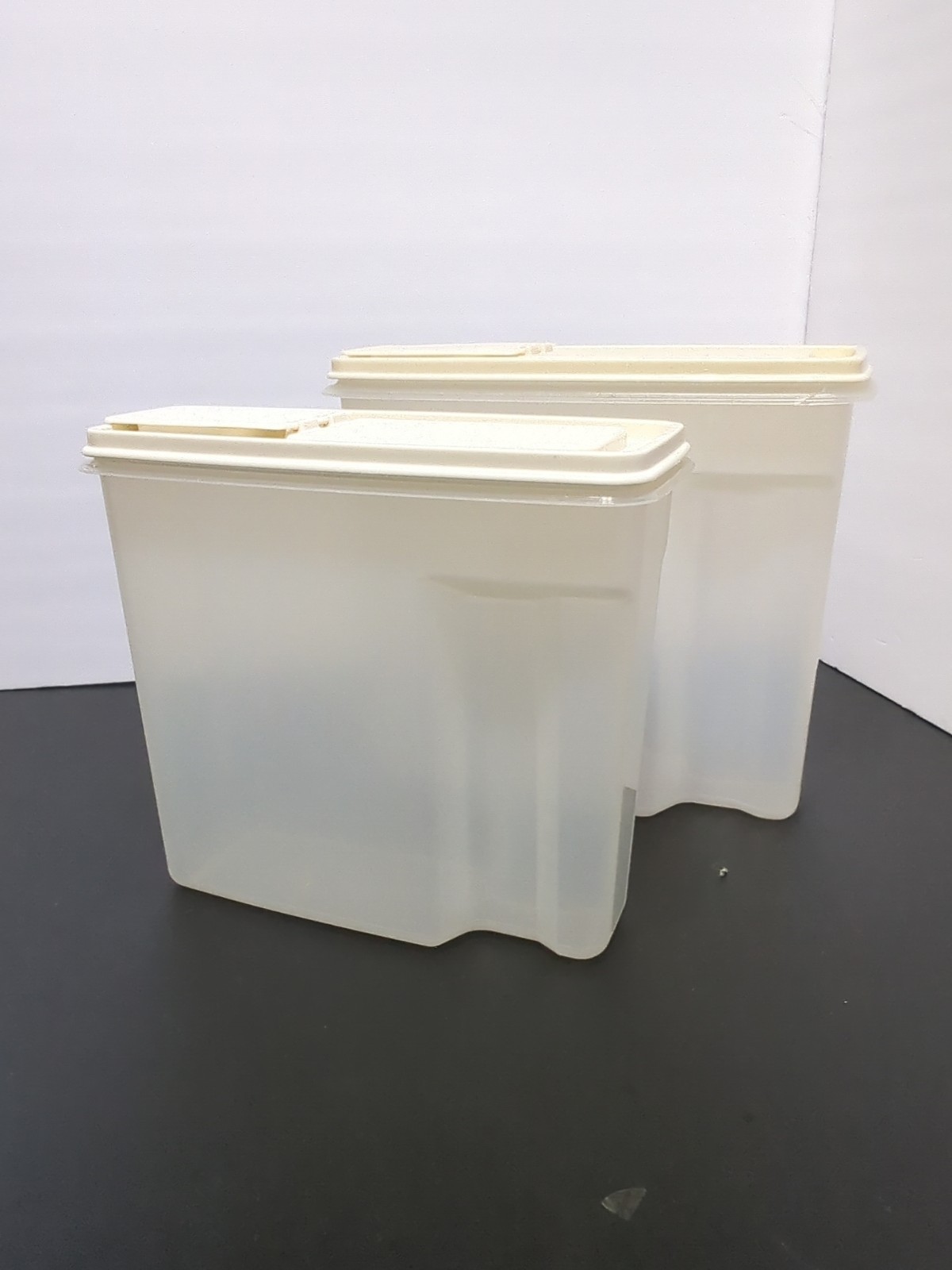 Vintage RUBBERMAID SERVIN SAVER Almond Cereal/Snack Container #2 And #3