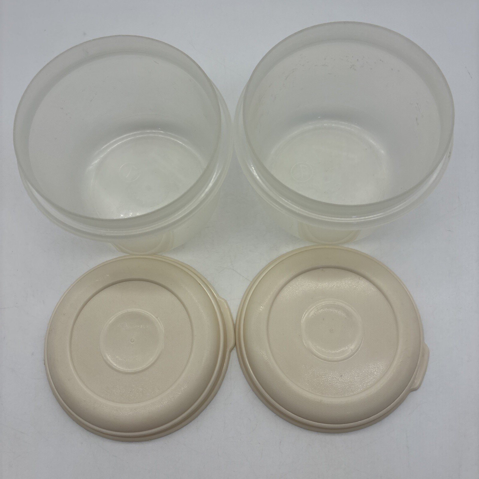 SET OF 12 – VTG. RUBBERMAID SERVIN SAVER – CONTAINERS & LIDS Mult Size Shape