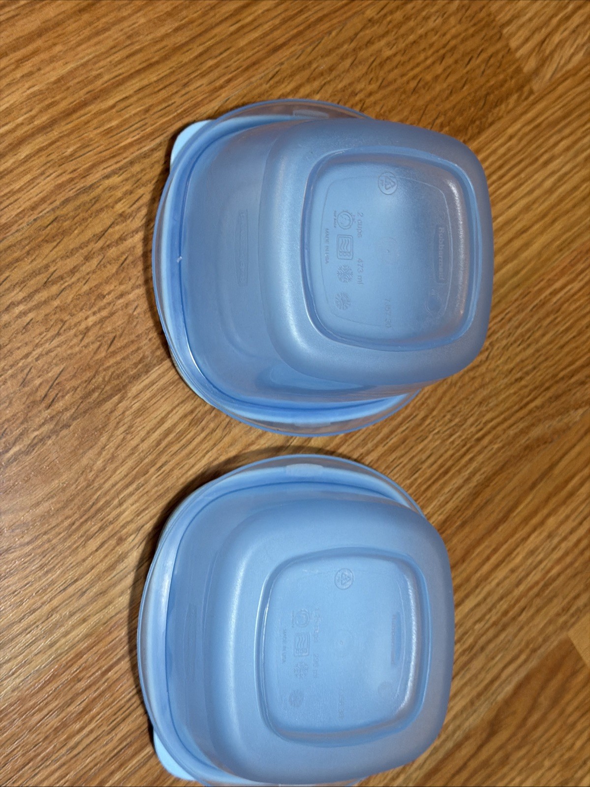 2 Vintage Rubbermaid Servin Saver 2 Cups 1.25 Cup Storage Container Blue Square