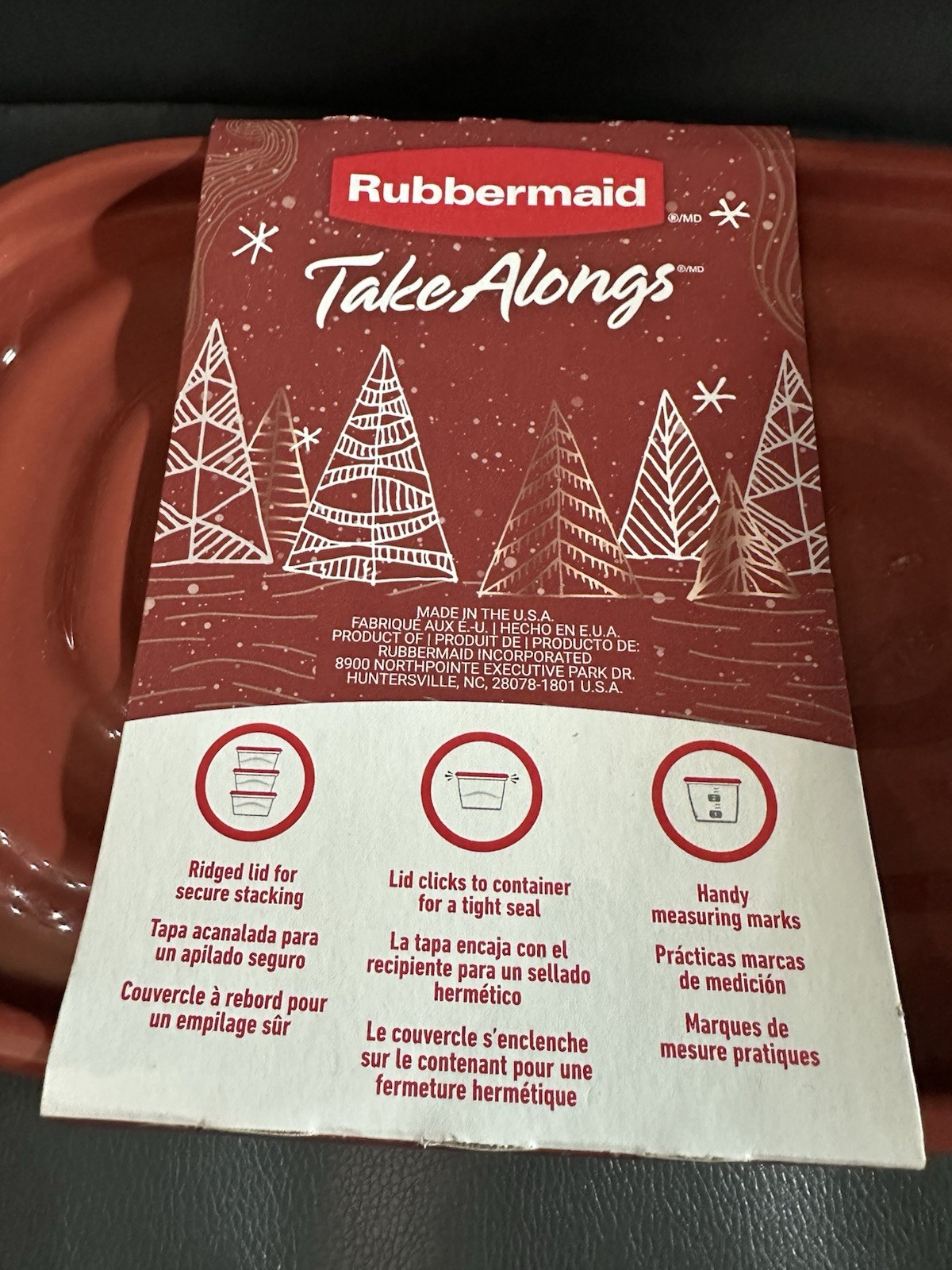 Rubbermaid TakeAlongs 2-Pack 8-Cup Containers *Holiday Red Color* (Burnt Umber)
