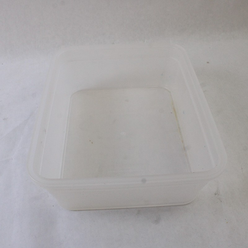 Snapware Airtight Food Storage Container 8.2 Cups Clear Snap-Lock Lid
