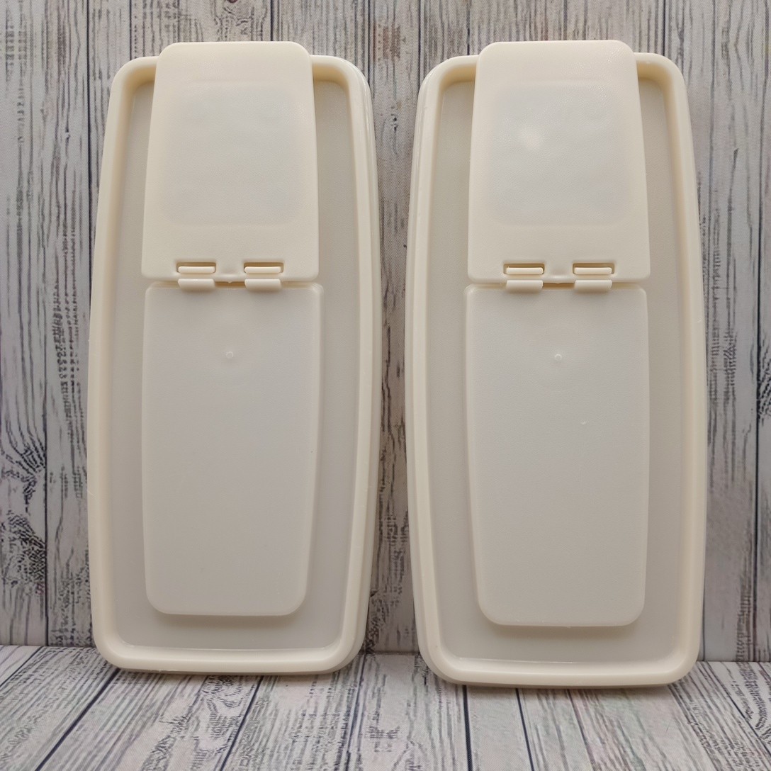 Rubbermaid Servin Saver 0089 #3 Cereal Keeper Almond Flip Top Lid Vtg Lot of 2