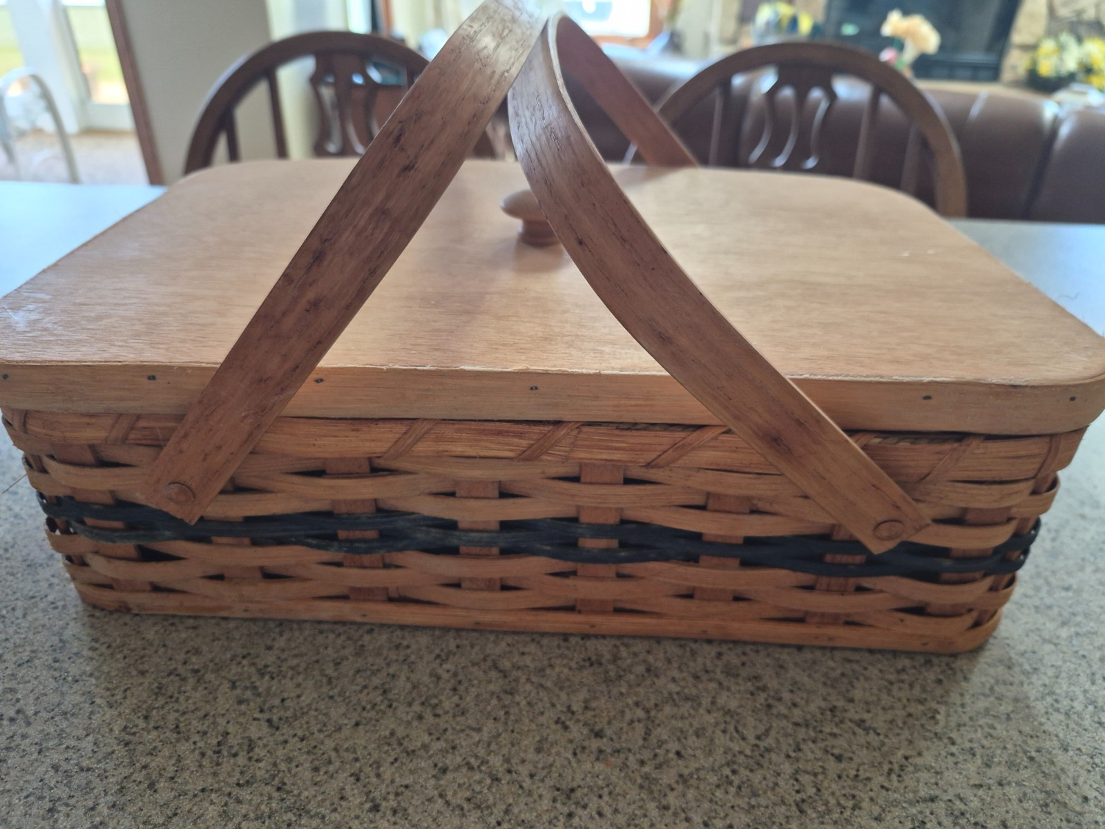 Amish Handmade Rectangular Cake Carrier Container with Lid 17″ x 12″ x 4″
