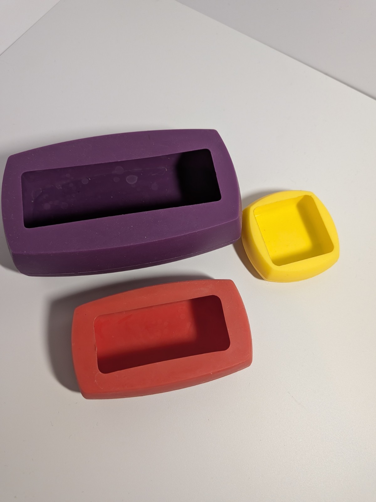 Food Hugger Butter And Cheese A Set Of 3 Silicone W/Out Box