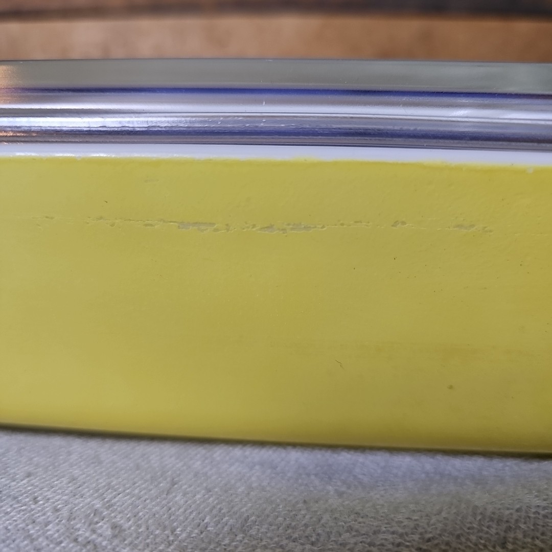 Vintage Pyrex 503-B Refrigerator Dish 1.5 Qt Yellow with 503-C Ribbed Glass Lid