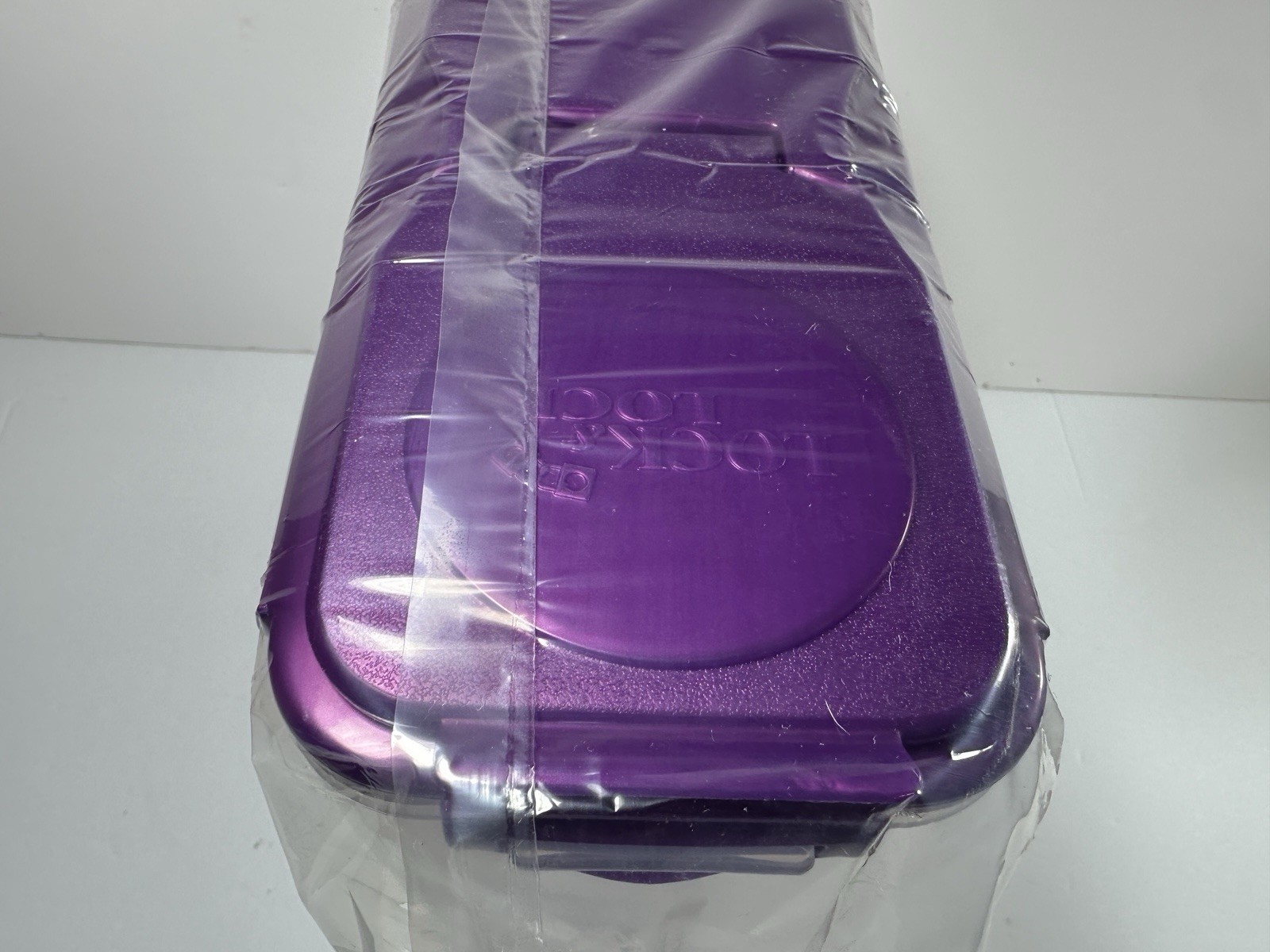 LOCK & LOCK HPL950 Flip top Food Storage Container 3.3L 112 Oz 3.5 Qt Purple Lid