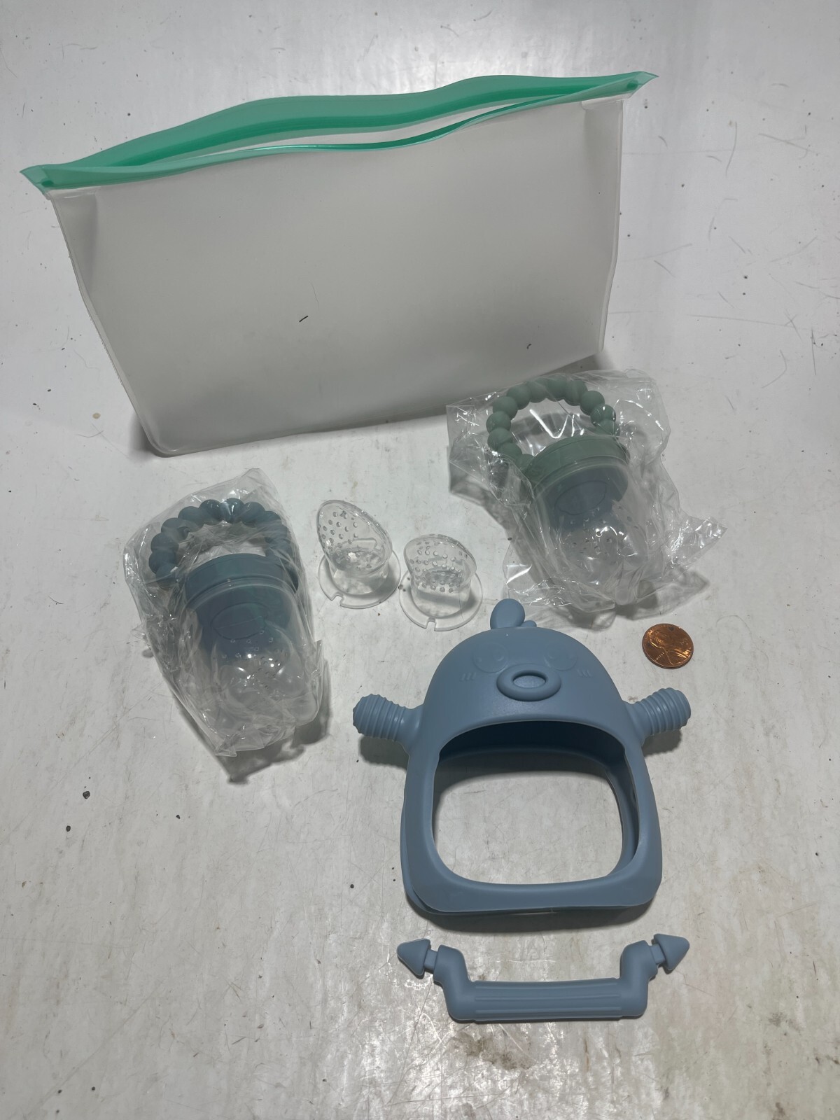 Silicone Baby Fruit Food Feeders + Penguin Teether Green + Blue
