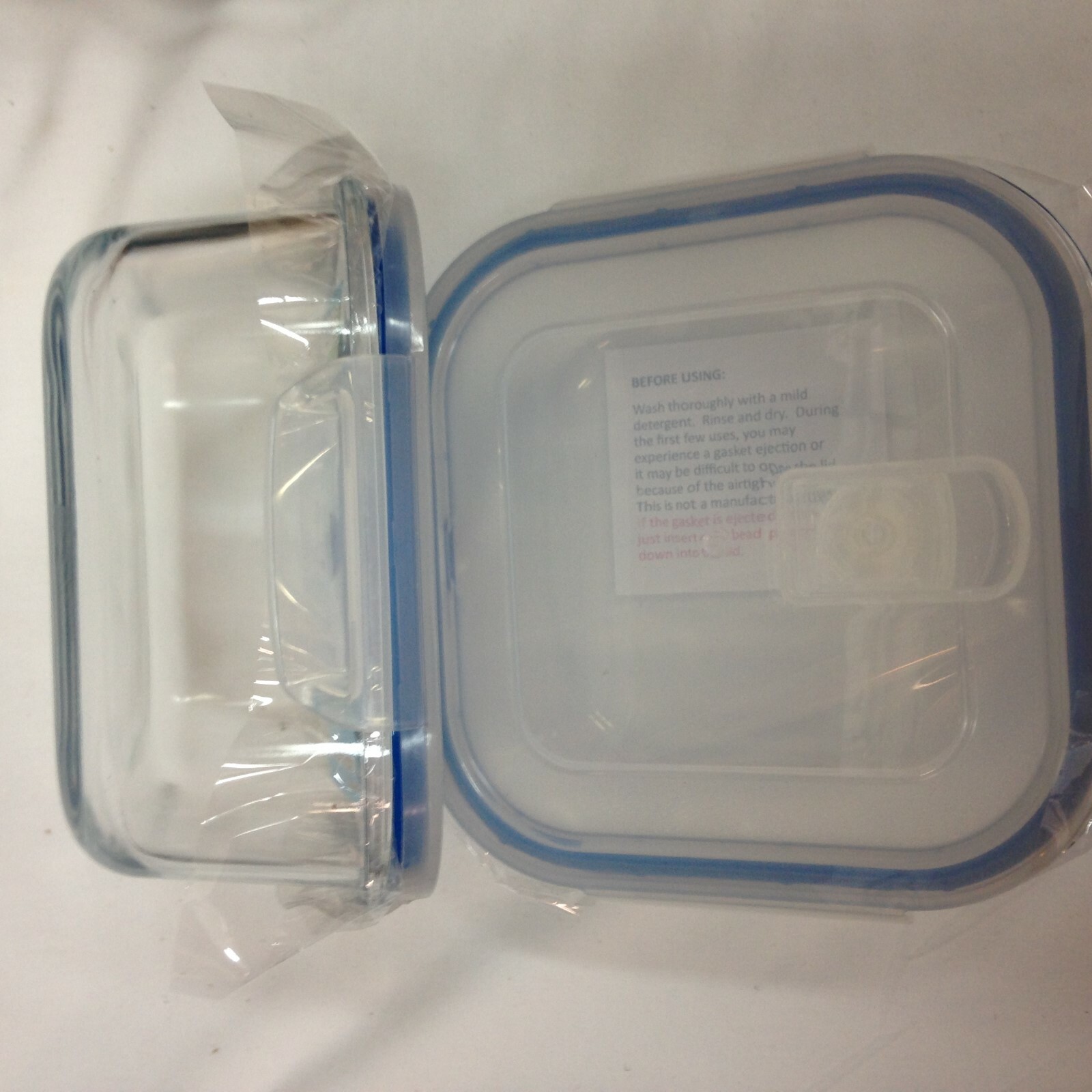 Set of Two Glass Food Storage Containers with Locking Lids 3.5 Cups