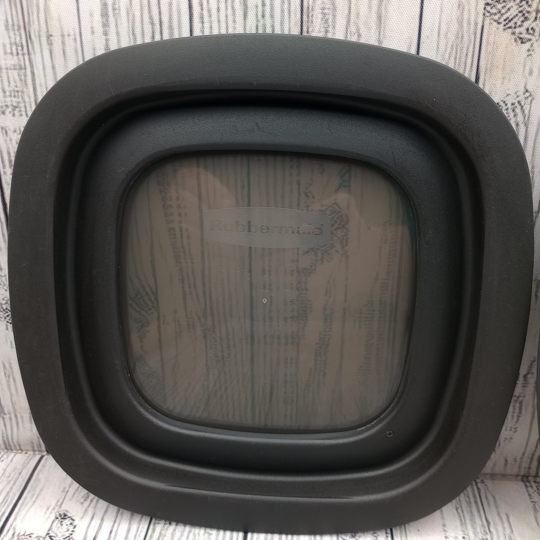 Rubbermaid Premier 10M3M4 Black Square 2 Replacement Window 7″ Container Lid Lot