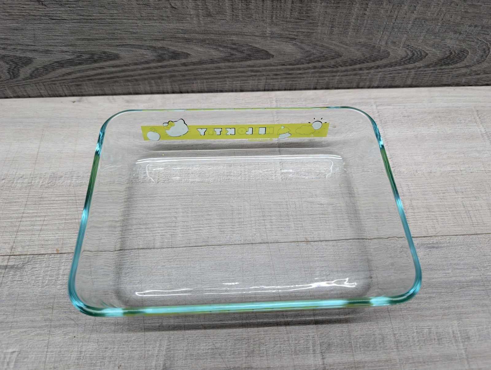Pyrex Hello Kitty Themed Decorated Glass Food Storage Set, 2 Pcs New NO LIDS.