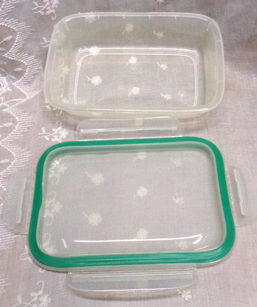 OXO Good Grips 8 Cup Smart Seal Airtight Glass Rectangle Container 5.1 Cups