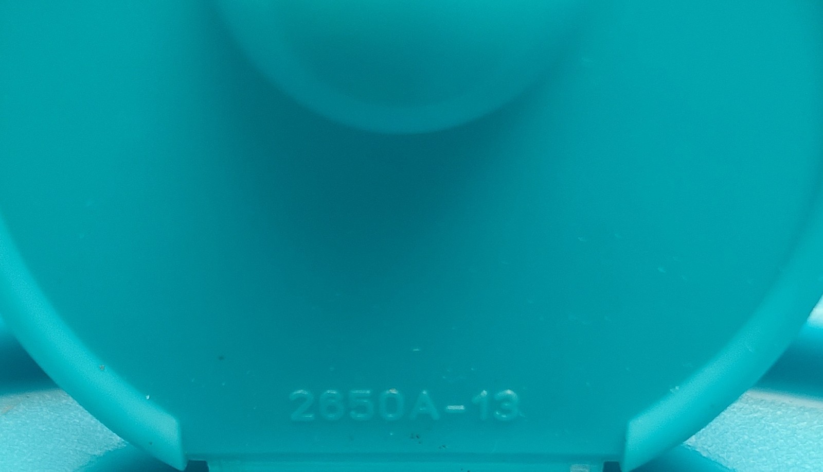 TUPPERWARE Crystalwave 10″ Teal 3 Section Bowl #3284A2 Vented Turq Seal #2650A13