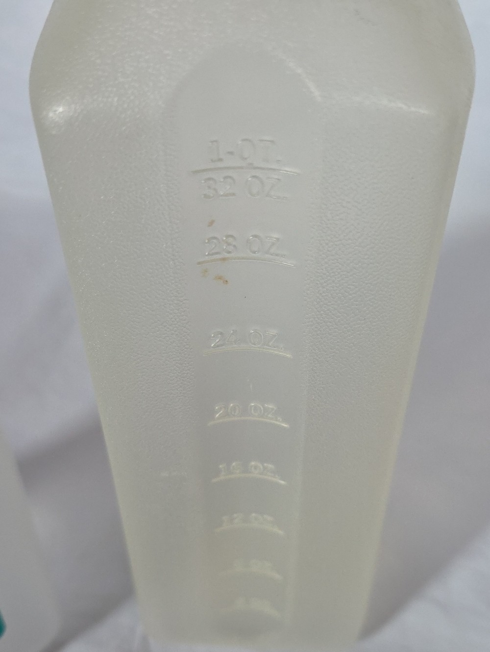 Rubbermaid Lot of 2 VTG Servin’ Saver Leakproof Bottles Flip Top 1 QT/32 oz 2467